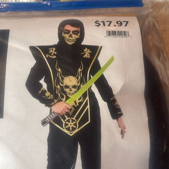 NEW skull ninja costume size large 10/12 - Picture 3 of 5